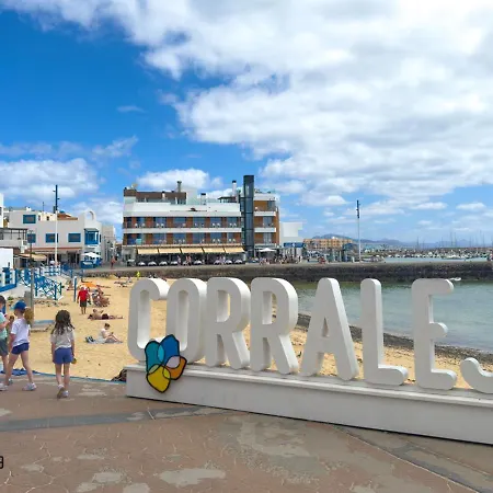 Vibes Center Irent Fuerteventura * 코라레호