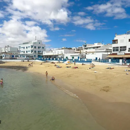 Vibes Center Irent Fuerteventura Коральео